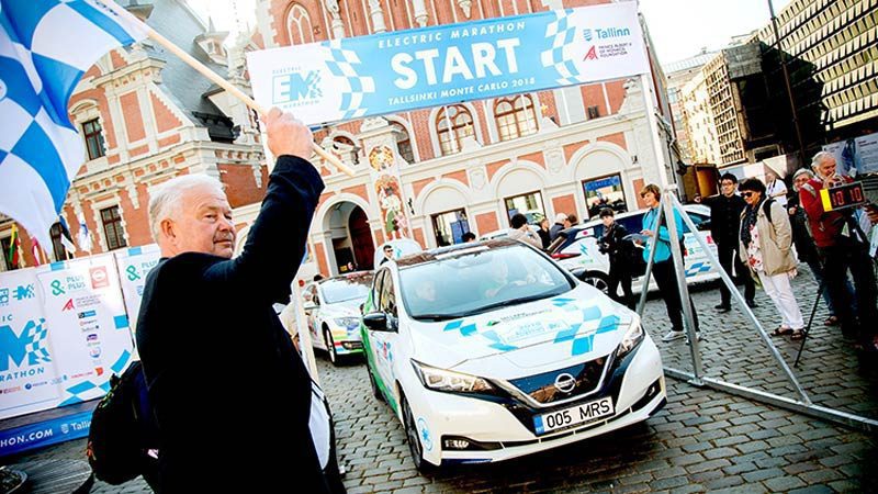 Nissan LEAF starts the Electric Marathon
