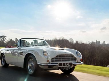 electric Aston Martin DB6 Volante