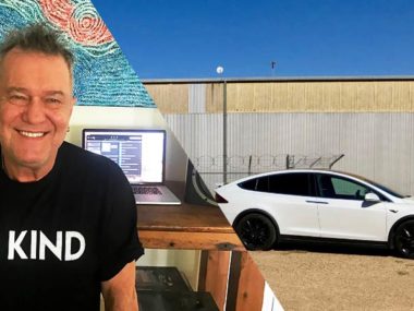 Jimmy Barnes and Simon Hackett both extol the benefits of electric cars.