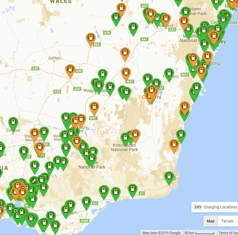 DC fast chargers, Melbourne to Sydney. Orange=CCS2, Green=Tesla Supercharger. Sept 2019 Source: plugshare.com