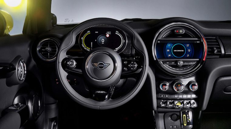 electric Mini Cooper SE interior