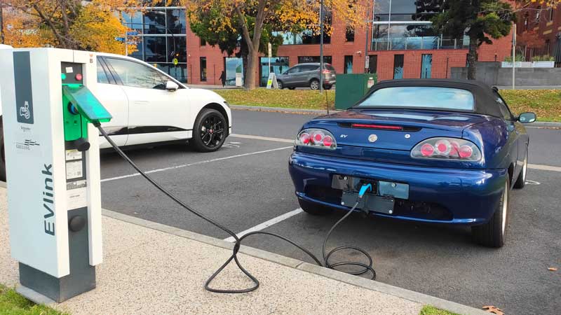 electric MG-F charging