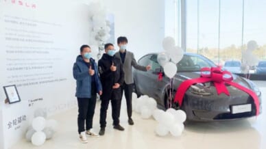 tesla model Y delivery