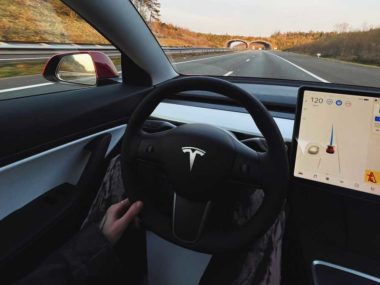 Autopilot @flcnhvy/Twitter