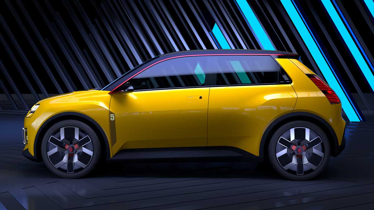 The Renault 5 prototype meets its siblings at the Munich Motor Show