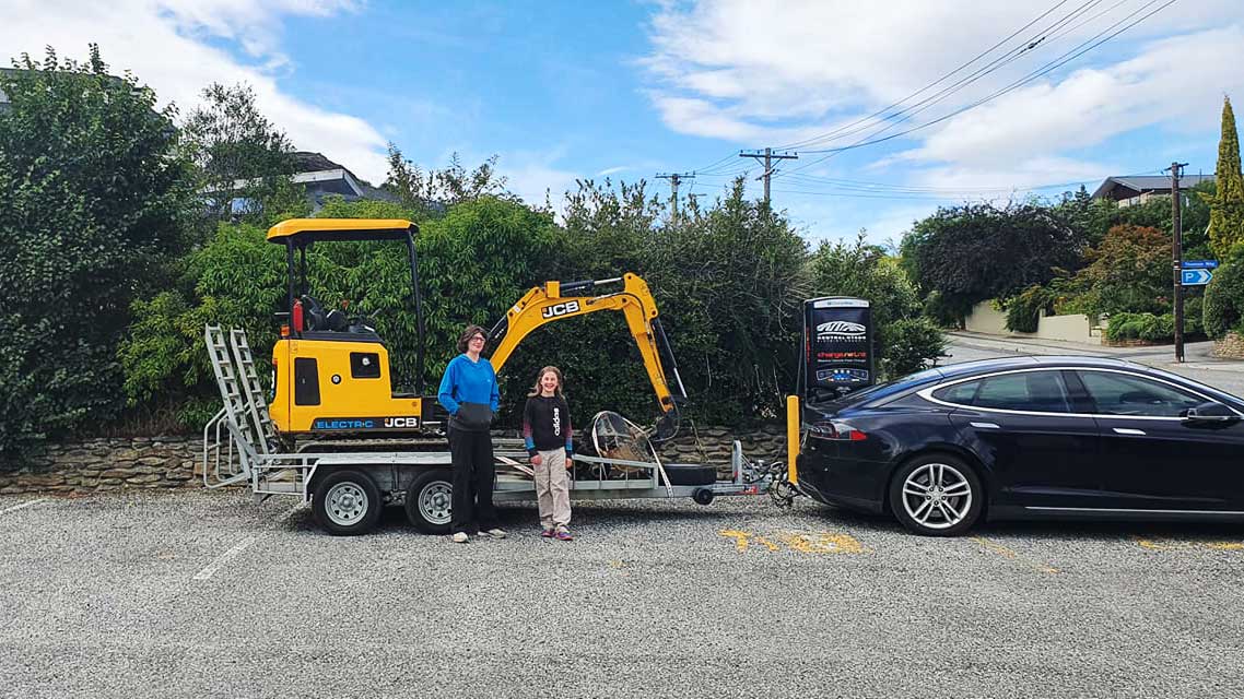 ev towing digger