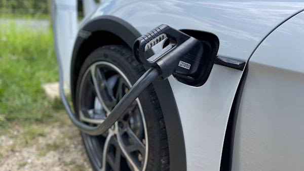 Porsche Turbo Cross Turismo. Image: Bridie Schmidt