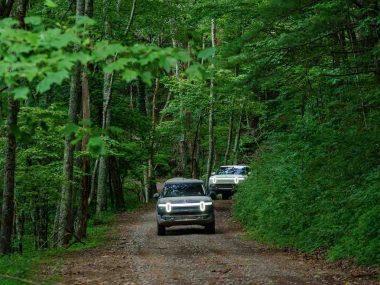 rivian pick-ups
