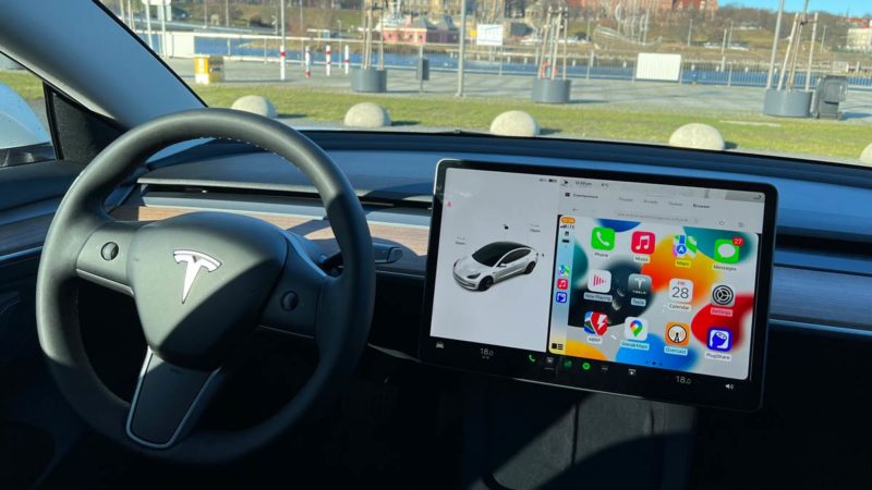 Tesla apple carplay