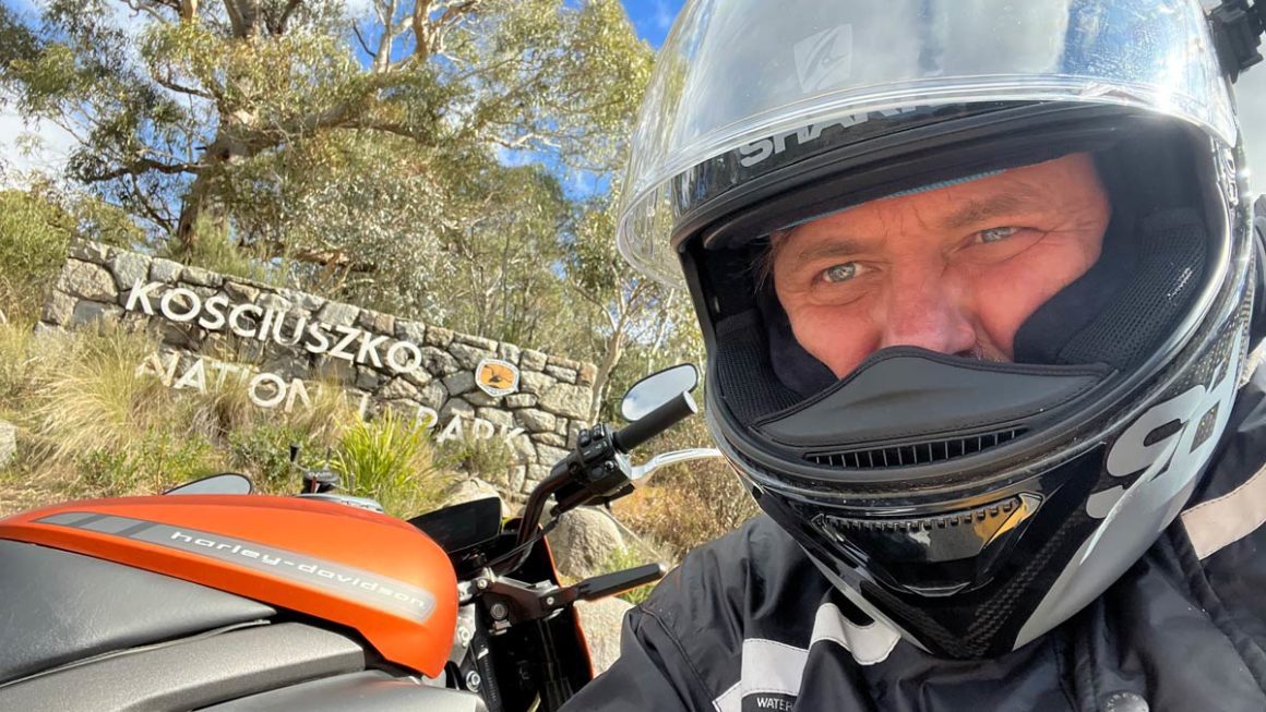 Duncan Mallord reaches Mount Kosciuszko