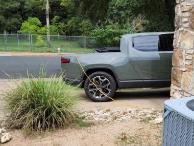 Rivian R1T. Source: @ChrisYangMD/Twitter