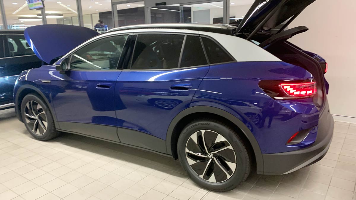 Blue VW ID.4 Pro. Supplied