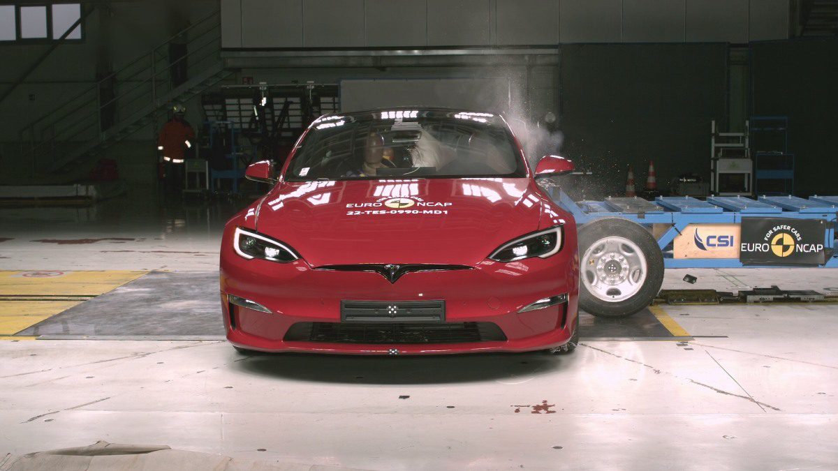 Tesla Model S Euro NCAP Crash Test
