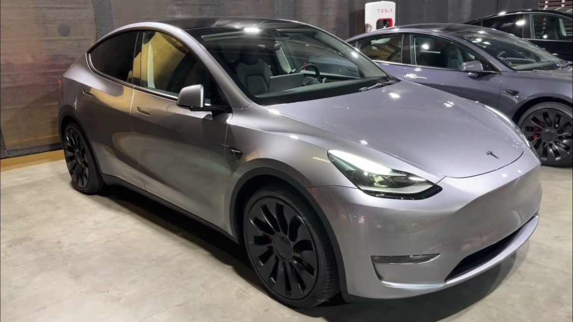 Tesla shows off its new Quicksilver Model Y paint