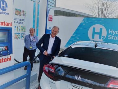 Alan Finkel hydrogen car