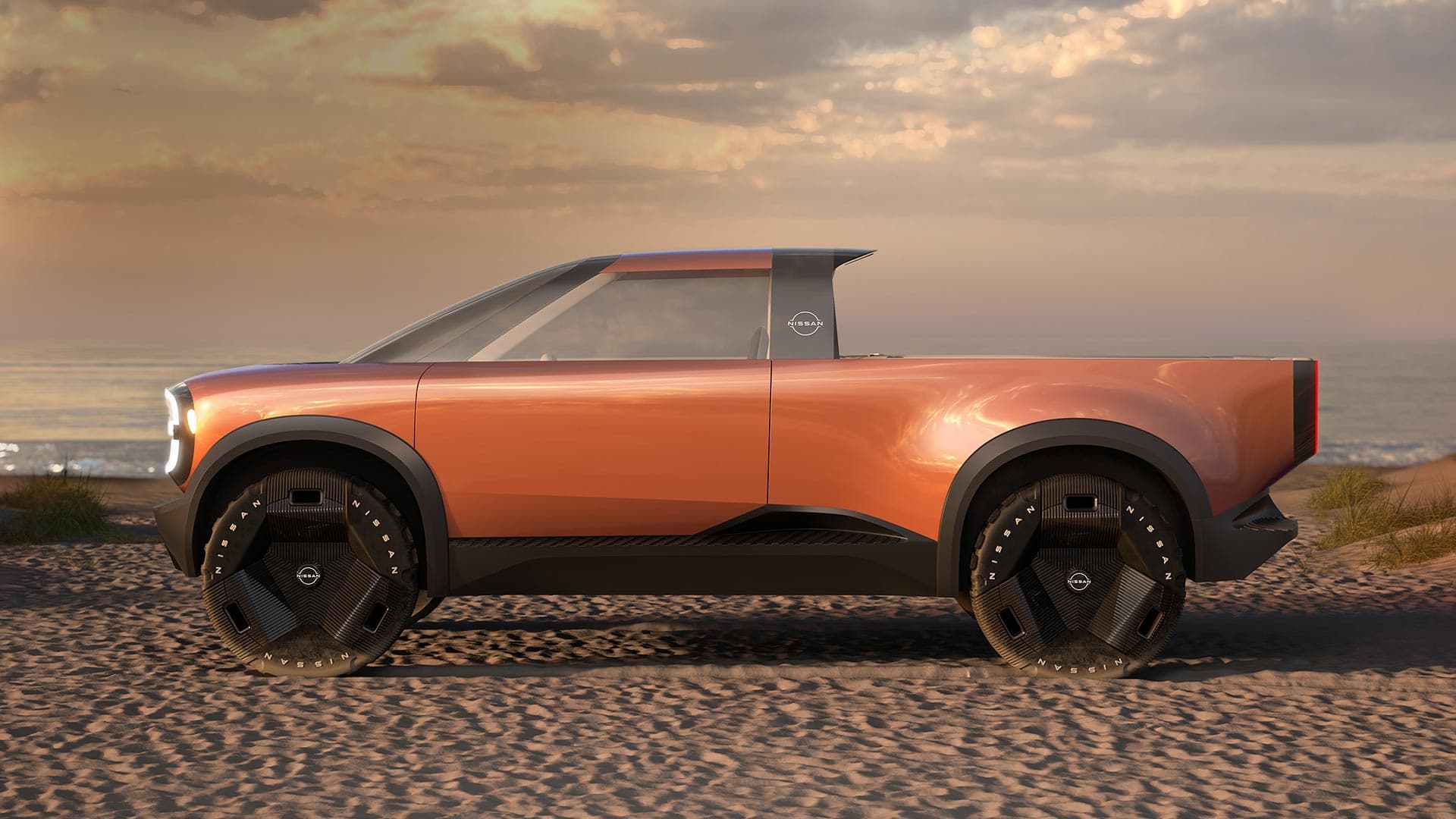 Nissan Surf-Out crossover electric vehicle