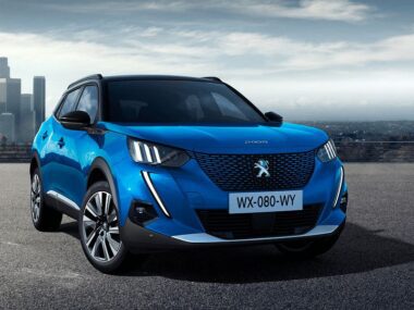 Peugeot e-2008 Angle Parked