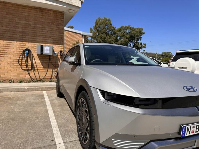 Hyundai Charger Wines by Sam Ioniq5