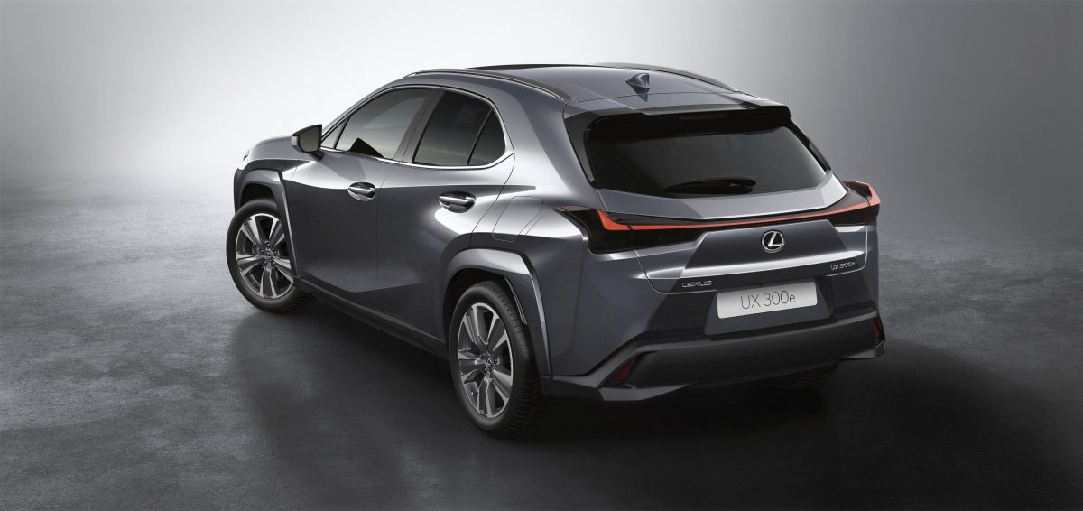 Zadní úhel Lexus UX300e