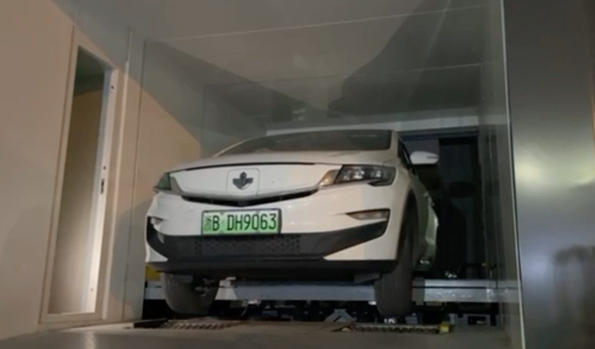 Automated EV battery swap