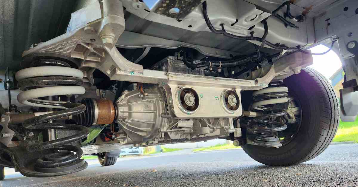 E-Transit rear drive unit and independent suspension