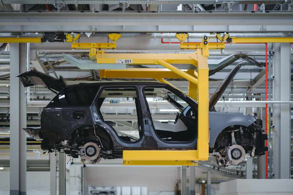 Jaguar investuje do přechodu na elektrický pohon