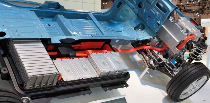 nissan leaf batteries