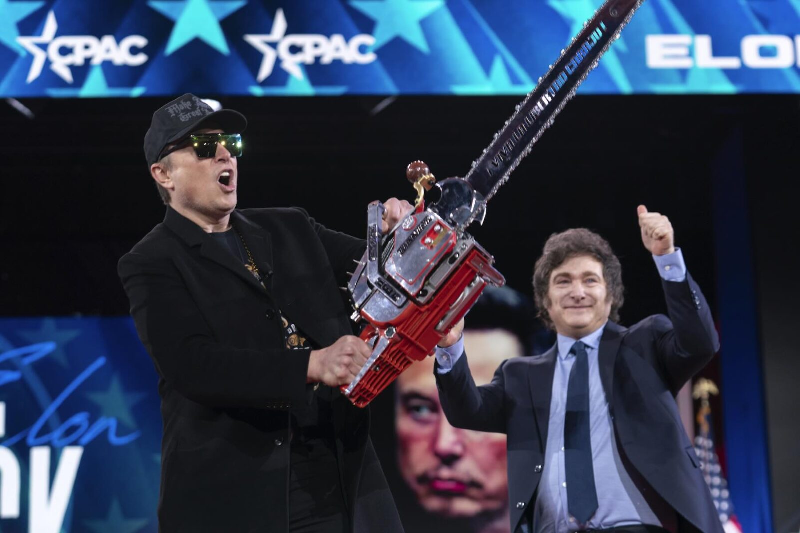 The Future Of Apps Hangs In The Balance: Musk Vs. Apple - t8q4vjr