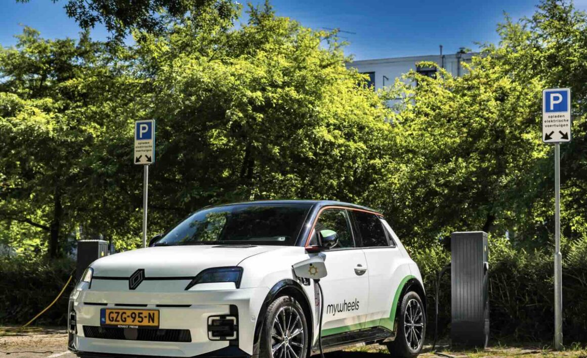 V2G program in Utrecht. Photo: Renault.