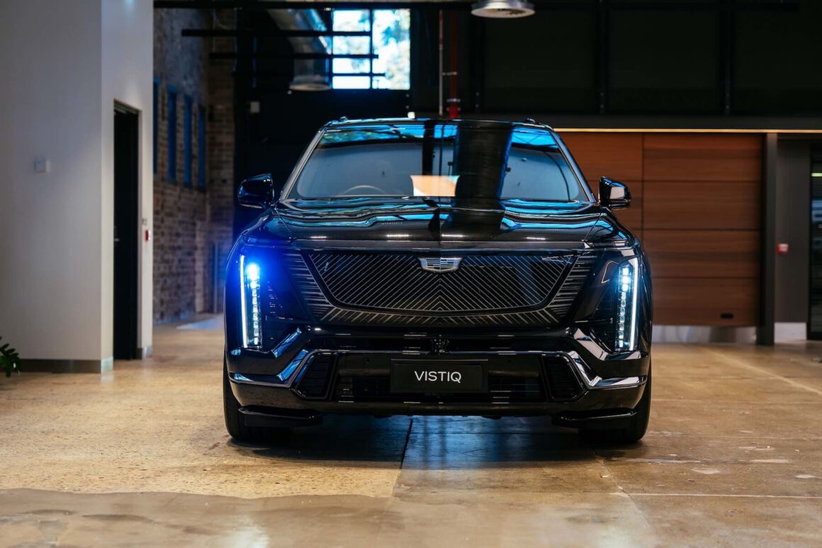 Cadillac Vistiq Exterior